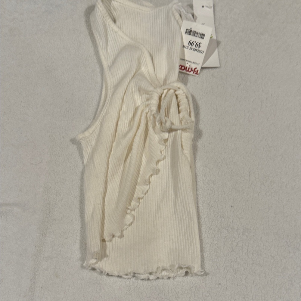 White Ruffled Crop Top - Picture 4 of 4